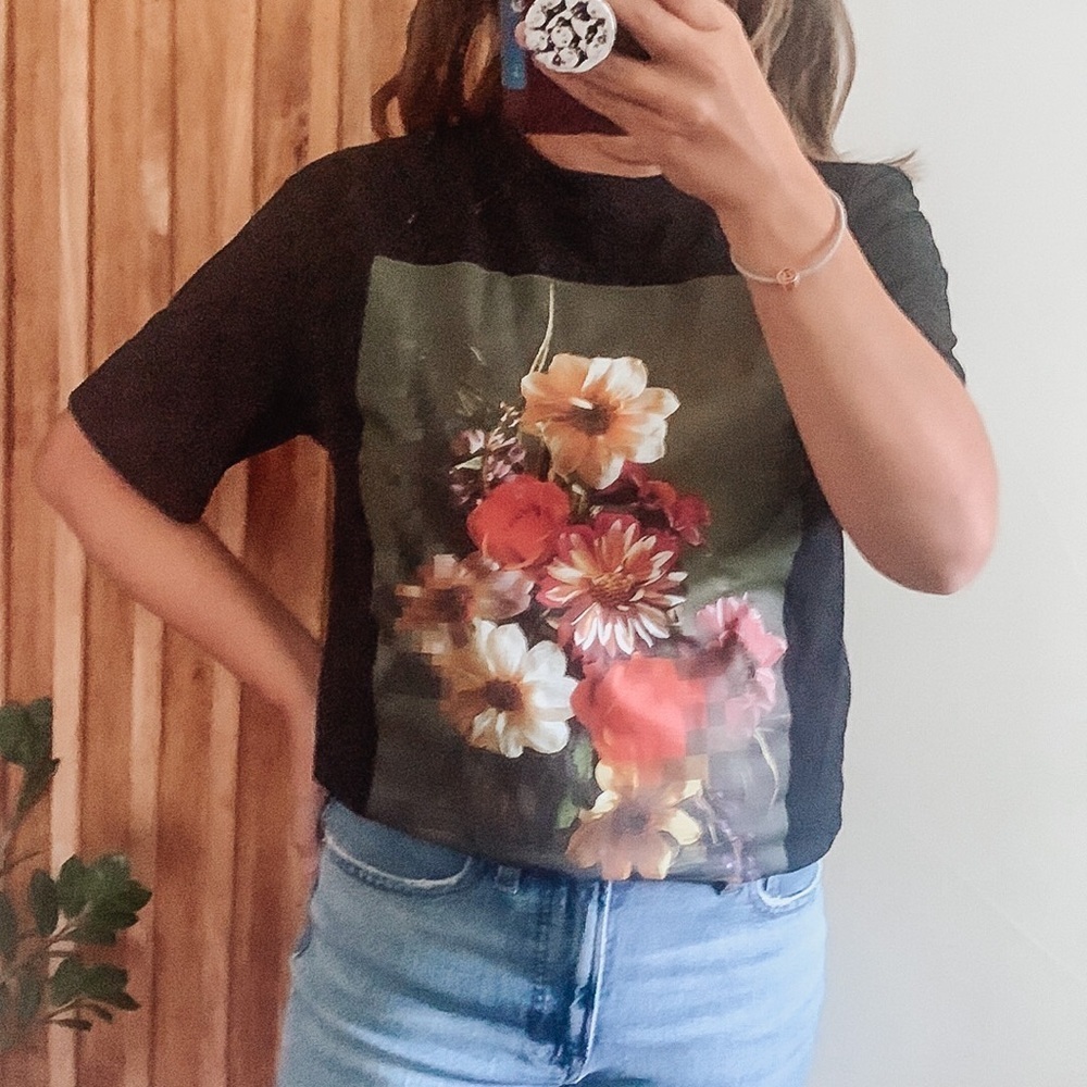 Target Original Use‎ Vintage Inspired Canvas Floral Tee. XS